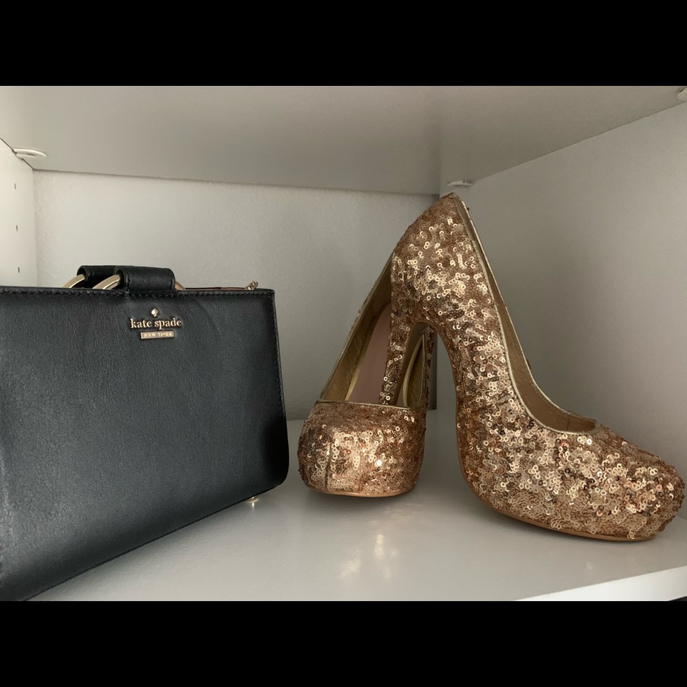 New Andrea shoes. Sequined gold heels.👡👠👡